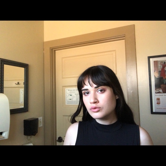 Meet your Posher, Gabrielle - Picture 1 of 1